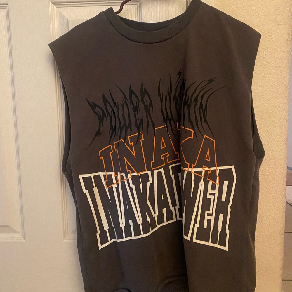 Inakia tank shirt